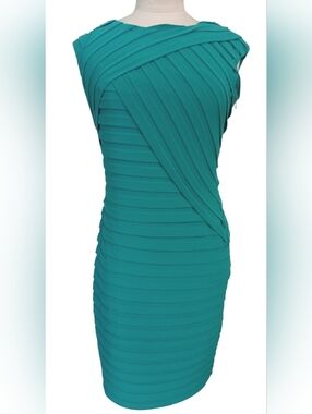 Adrianna Papell Green Sleeveless Bandage Cocktail Dress Pleated Size 2P